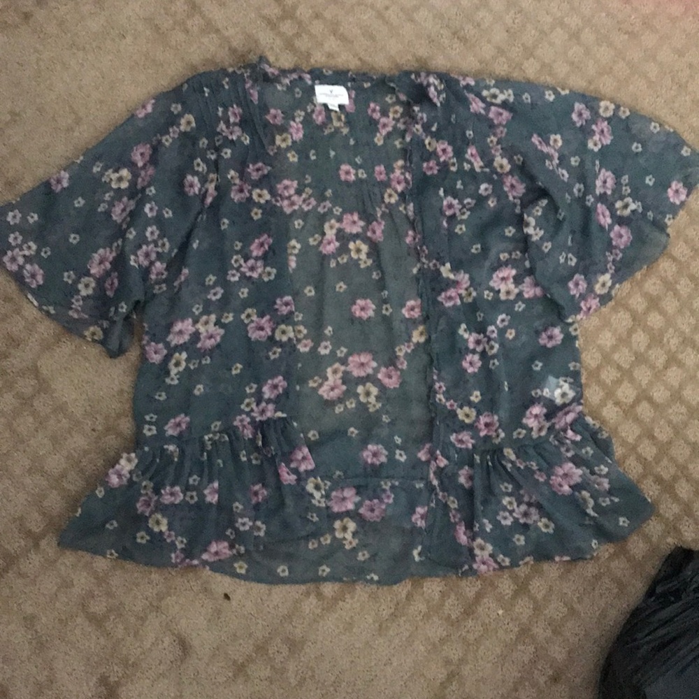 American Eagle Floral Sheer Kimono